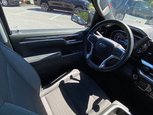 Used 2025 Chevrolet Silverado 1500 RST AWD/4WD image 26