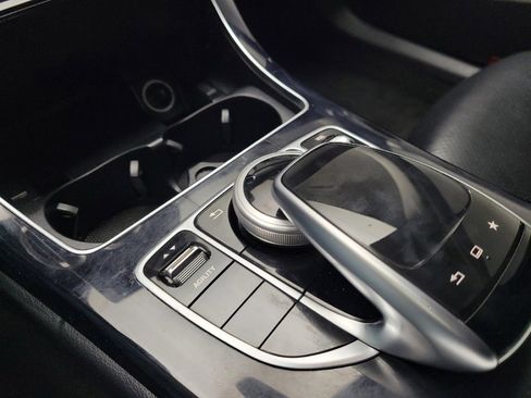 Used 2015 Mercedes-Benz C 300 4MATIC Sedan image 26