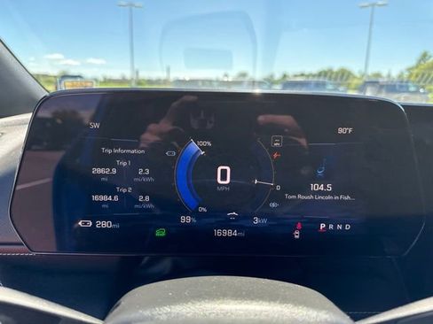 Used 2024 Chevrolet Blazer EV LT AWD/4WD image 24