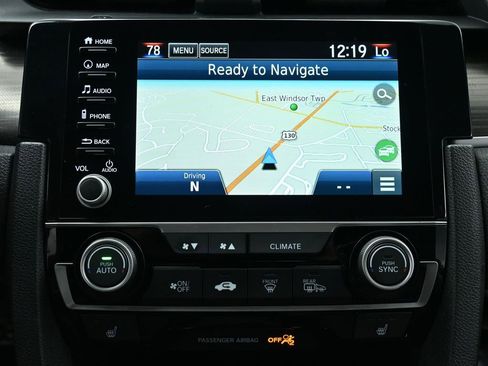 Used 2019 Honda Civic Touring image 21