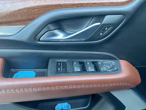 Used 2023 GMC Yukon XL Denali Ultimate image 15