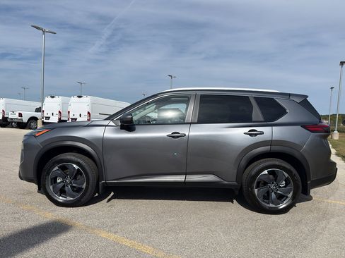 New 2026 Nissan Rogue SV w/ SV Premium Package image 6