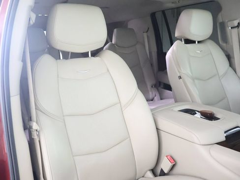 Used 2017 Cadillac Escalade ESV Premium Luxury AWD/4WD image 56