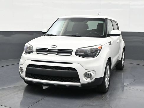 Used 2019 Kia Soul + FWD image 8