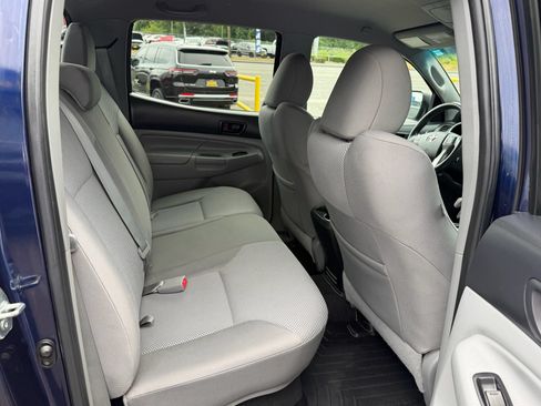 Used 2012 Toyota Tacoma 4x4 Double Cab w/ TRD Off-Road Pkg image 18