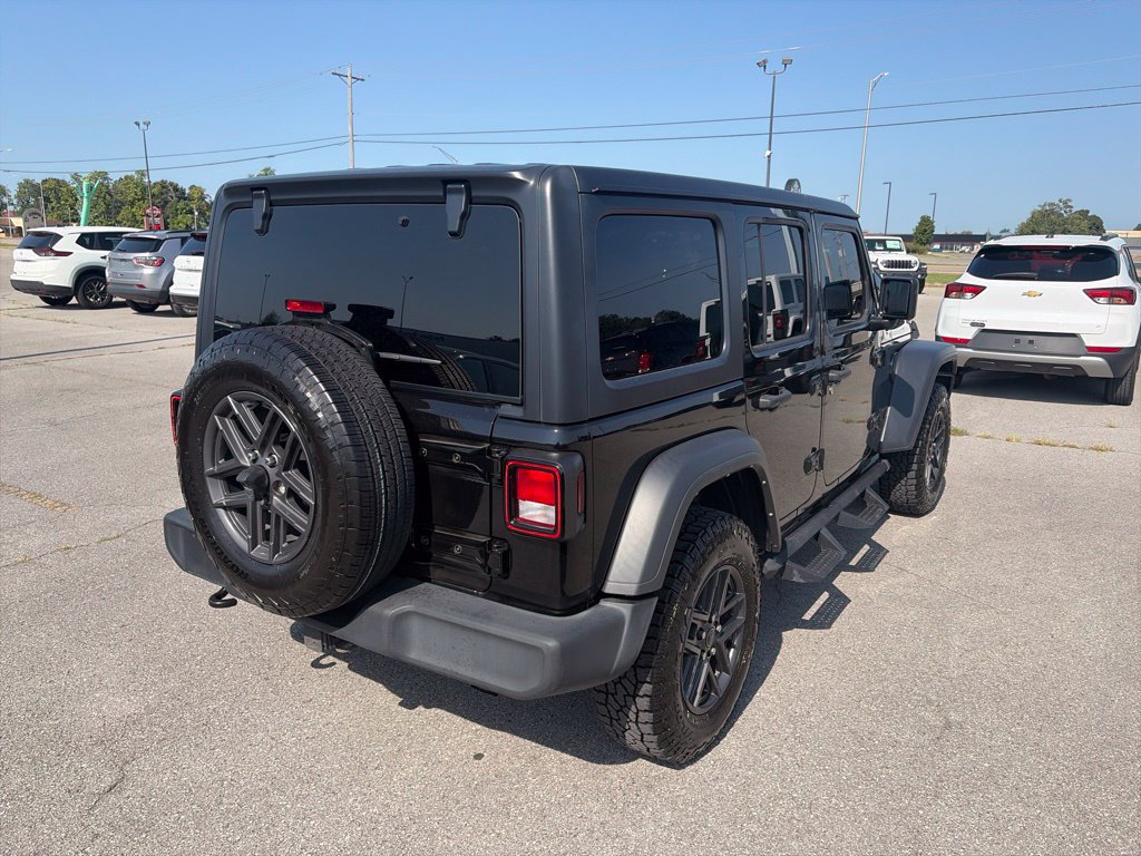 Used 2024 Jeep Wrangler Unlimited Sport AWD/4WD image 6