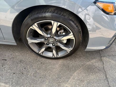 Used 2025 Honda Civic Sport Touring image 4