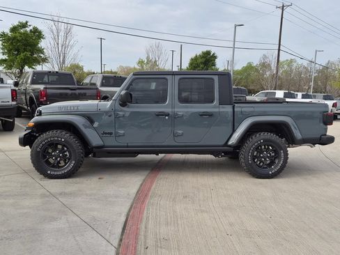 New 2026 Jeep Gladiator Sport AWD/4WD image 2