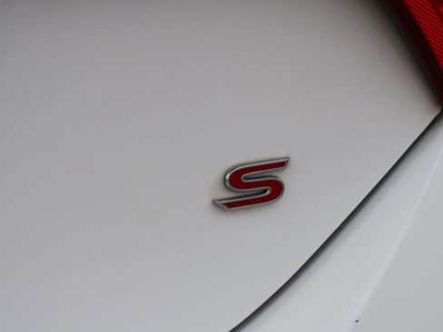 Used 2014 Toyota Corolla S image 9