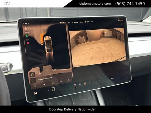 Used 2022 Tesla Model Y Long Range image 24