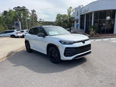 New 2026 Volkswagen Tiguan SE R-Line