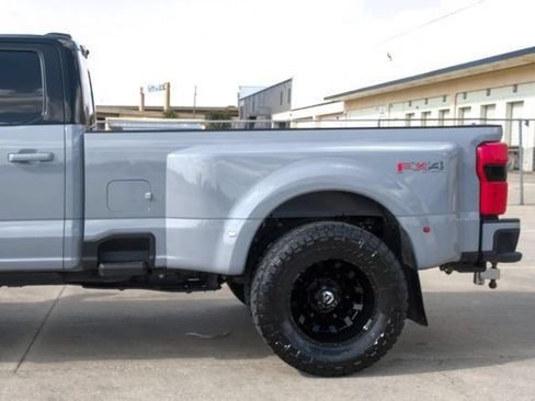Used 2024 Ford F350 Limited w/ FX4 Off-Road Package AWD/4WD image 18