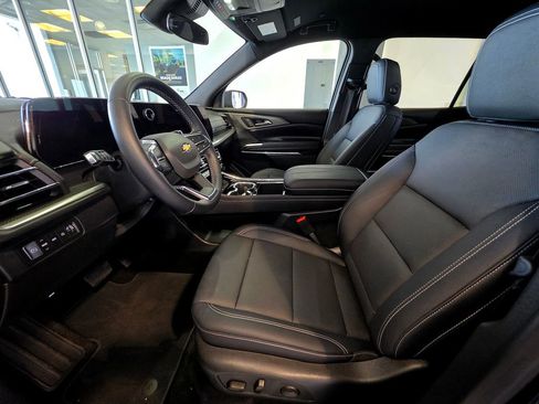 Used 2026 Chevrolet Traverse LT AWD/4WD image 19