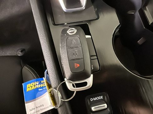 Used 2023 Nissan Rogue FWD image 25