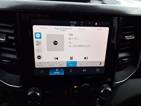 Used 2025 RAM 1500 Big Horn image 4