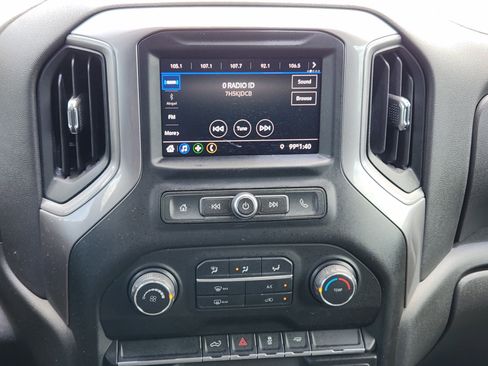 Used 2020 Chevrolet Silverado 1500 Custom w/ Custom Value Package RWD image 16