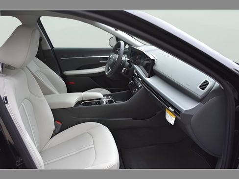 New 2026 Hyundai Sonata SEL FWD image 14