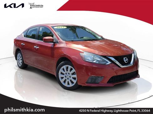 Used 2017 Nissan Sentra SV image 1