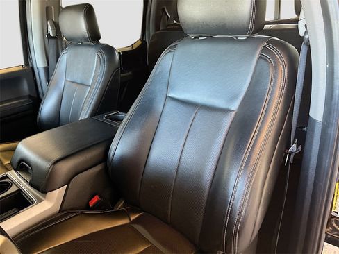 Used 2021 Ford F350 Lariat w/ Chrome Package image 18