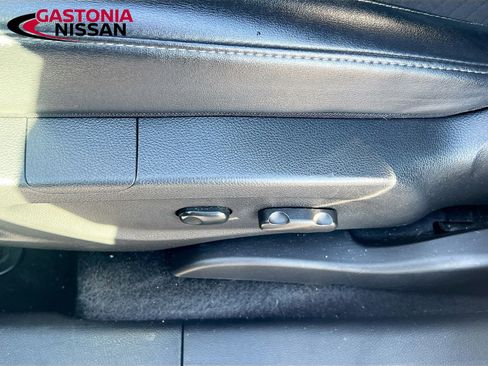 Used 2020 Buick Encore Preferred image 25