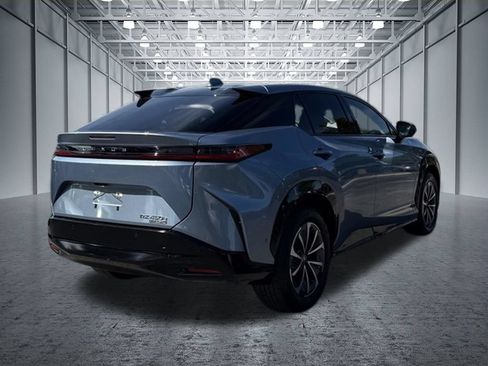 Used 2024 Lexus RZ 450e Premium w/ Technology Package AWD/4WD image 24