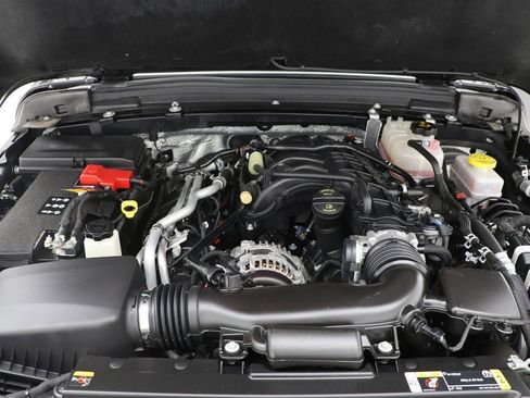 Used 2024 Jeep Wrangler Willys image 28