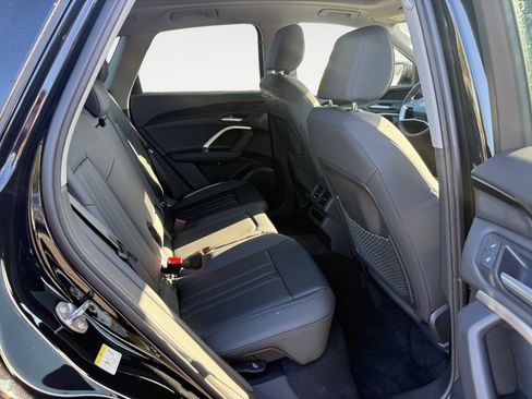 New 2025 Audi Q5 Premium image 18