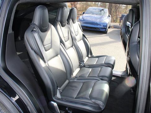 Used 2016 Tesla Model X P90D image 13