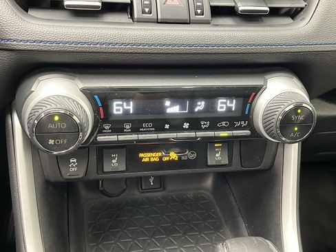 Used 2020 Toyota RAV4 XSE w/ XSE Grade Weather Package image 21