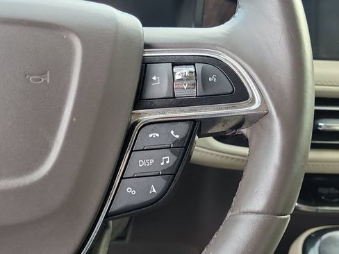 Certified 2022 Lincoln Nautilus Reserve FWD image 23