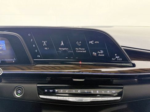 Used 2022 Cadillac Escalade Sport Platinum w/ Heavy-Duty Trailer Package AWD/4WD image 78
