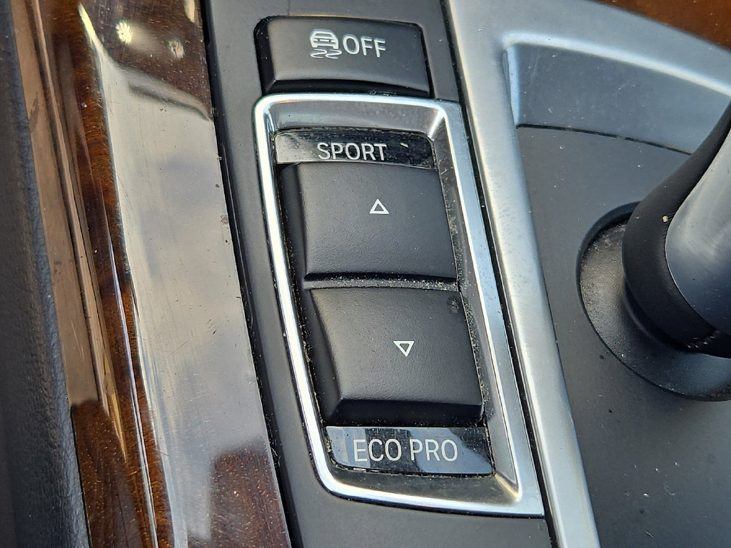 Used 2015 BMW X3 xDrive28i AWD/4WD image 24