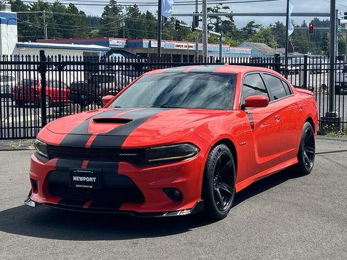 Used 2021 Dodge Charger R/T RWD image 4