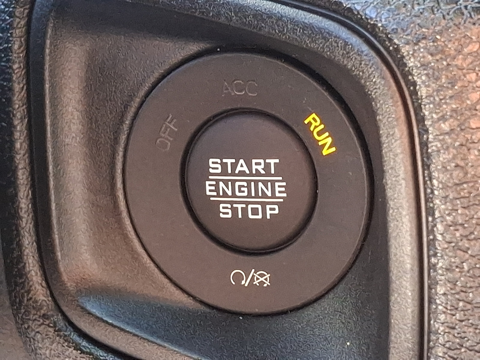 Used 2025 Jeep Wrangler Sport AWD/4WD image 22