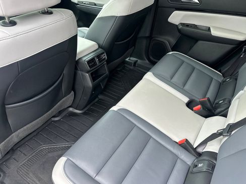 Used 2024 Honda Prologue Touring image 15