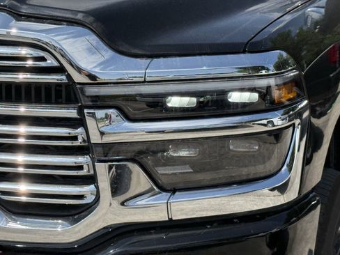 New 2025 RAM 2500 Laramie image 8