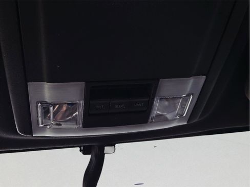 Used 2012 Lincoln Navigator 4WD image 56