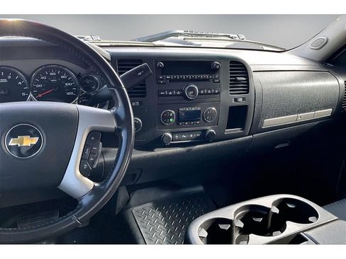 Used 2011 Chevrolet Silverado 3500 LT w/ Interior Plus Package image 10