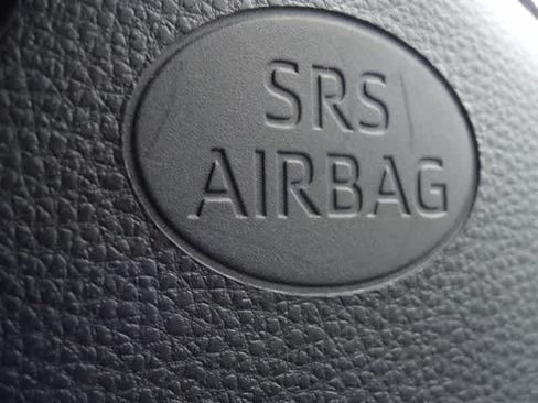 Used 2021 Toyota Corolla SE w/ Carpet Mat Package (TMS) FWD image 17