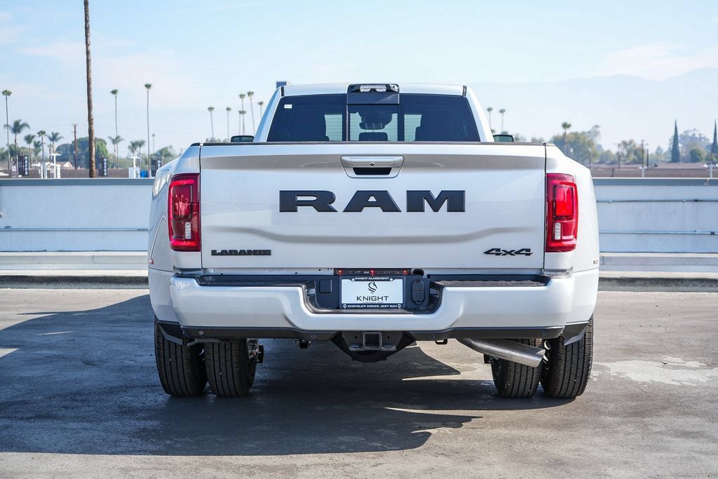 New 2026 RAM 3500 Laramie w/ Night Edition AWD/4WD image 8