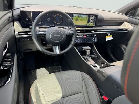 New 2025 Hyundai Santa Cruz Limited AWD/4WD image 9