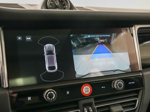 New 2026 Porsche Macan image 31