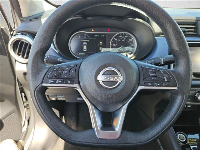 Used 2025 Nissan Versa SV FWD image 17