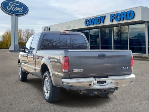 Used 2006 Ford F250 Lariat image 3