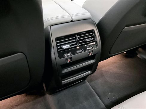Used 2026 BMW X5 xDrive40i AWD/4WD image 38