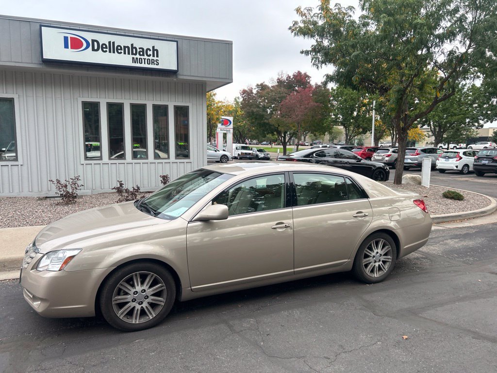 Used 2007 Toyota Avalon Limited FWD image 1