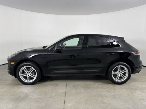 Certified 2024 Porsche Macan Turbo AWD/4WD image 2