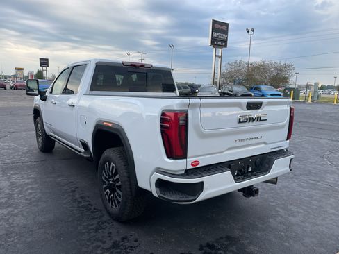 Used 2026 GMC Sierra 2500 Denali Ultimate AWD/4WD image 4