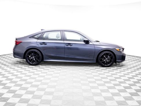 Used 2025 Honda Civic Sport image 8