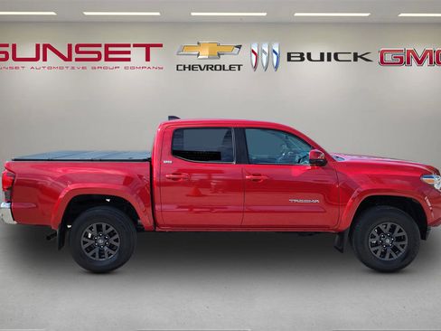Used 2021 Toyota Tacoma SR5 image 3